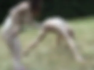 Von Lara von Hinten den Dildo