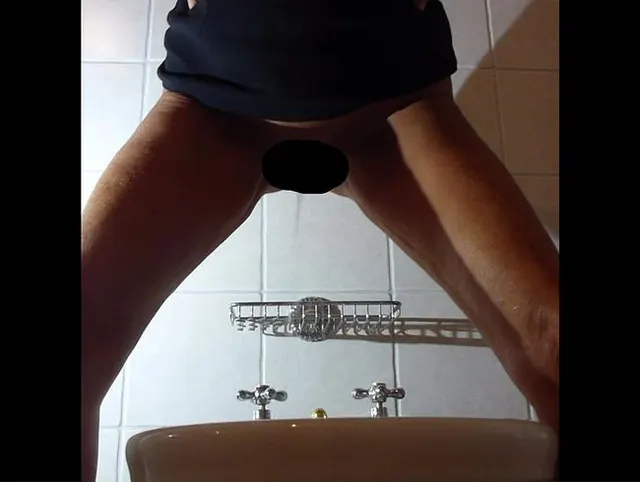 Pissen im Hotel
