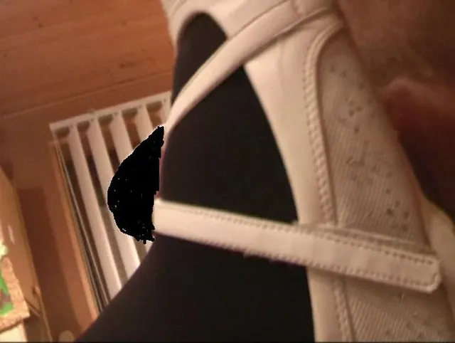 Weiße Ballerinas und Schwarze Strümpfe 1