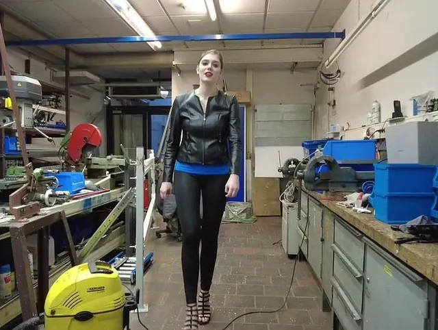 Harter Quicky in der Werkstatt! Fick mich in POV!