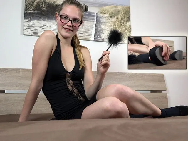 Hast DU eine Neigung zu FÜßEN ? DANN wirst du MEIN Video LIEBEN!!
