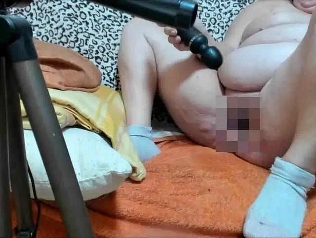 Geile Domikontrolle vor der Cam Ich stöhne vor Lust und Geilheit