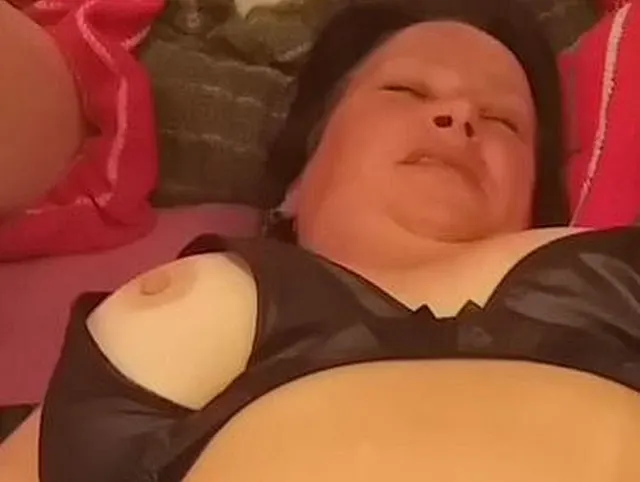 Zwei Schwänze für die MILF