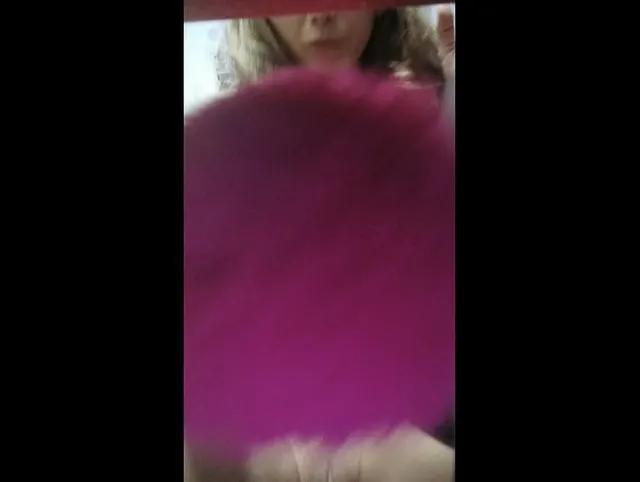 Sexy Latina hier bereit und heiß