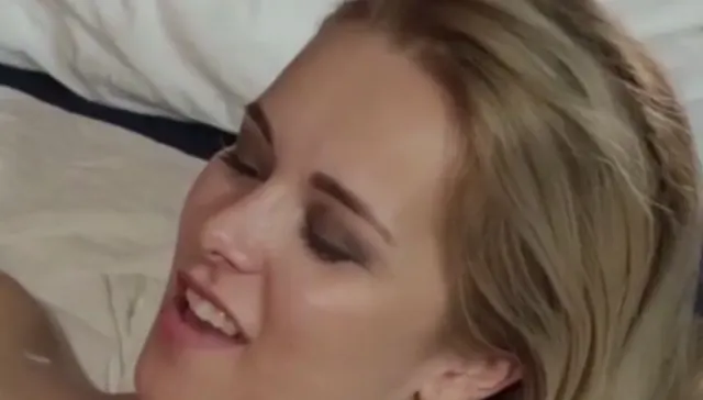 Hart abgefickt und mit Sperma vollgesaut!