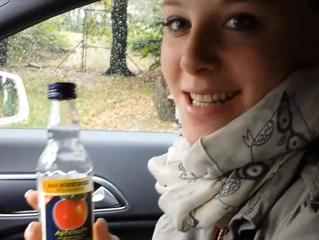 Piss-Pause am Parkplatz