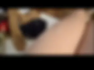 Schau Dir mal wieder meine angewichsten Nylons an haha