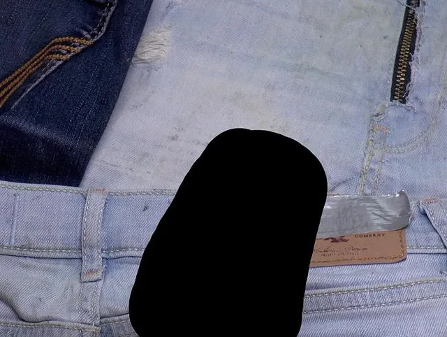 Jeans Wichsen  und geiles abspritzen