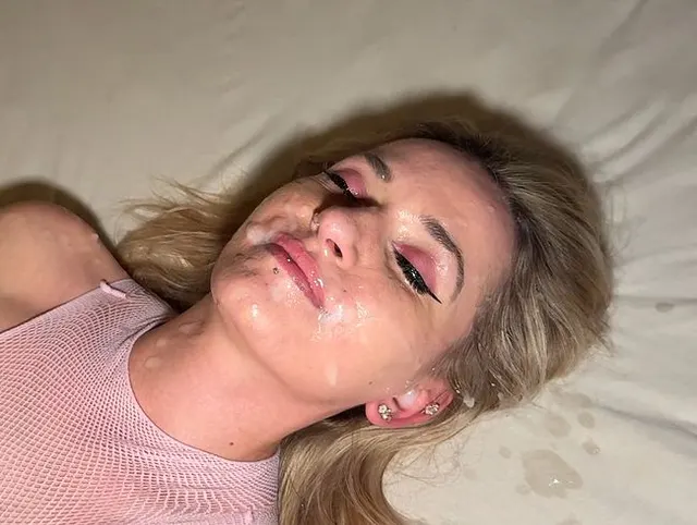 Gangbang - 2 Schwänze gleichzeitig in der Fotze - 5 Jungs zerficken mich total