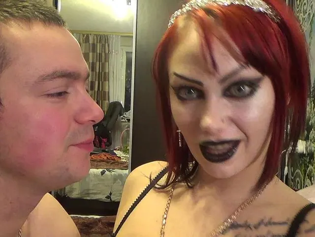 Gotic make up wild kissing and make up ruining