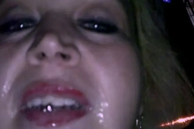 Spermamaul im Swingerklub