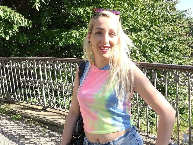 GERMAN SCOUT - Blonde Studentin Liz bei Straßen Casting AO gefickt
