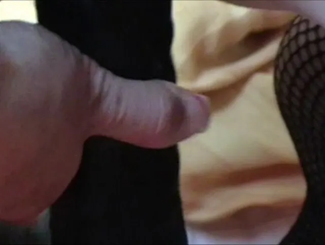 Zicken Pussy reitet großen schwarzen Dildo nahaufnahme