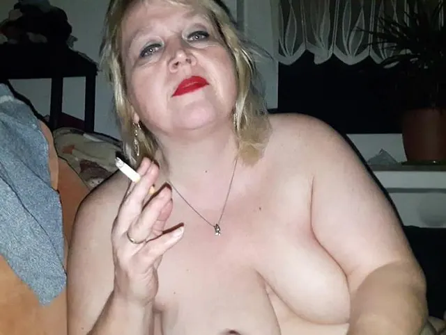 Eine rauchen beim Handjob