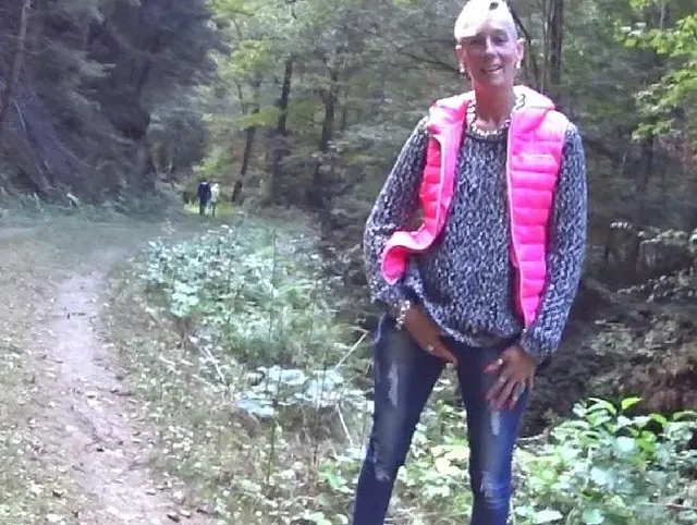 PUBLIC PISSEN am wanderweg