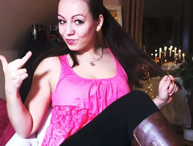 Dein neuer Vorsatz für dieses Jahr Zahlfotze *Fetisch - PayPigs!*
