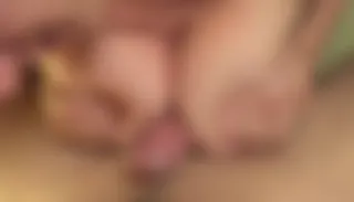 Suche DICKEN Schwanz für TITTENFICK