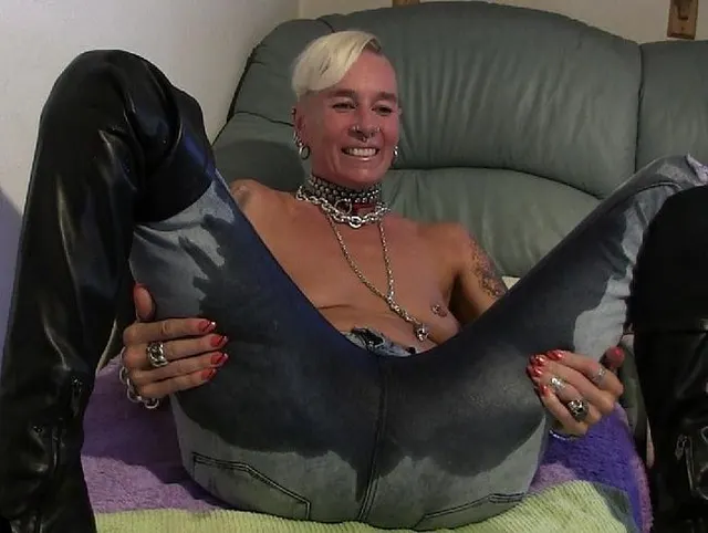JEANS PISS