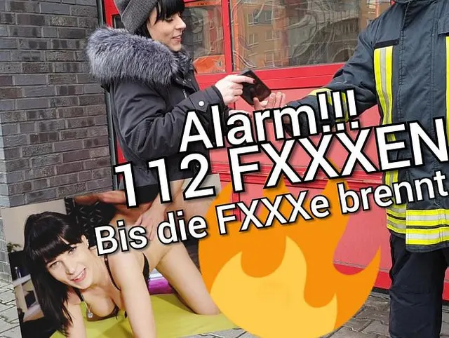 Alarm 112 Ficken bis die Fotze brennt