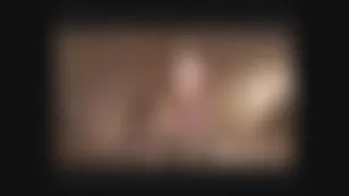 Aufgehangen an den Titten und extremst gefoltert