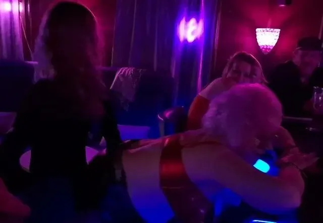 Völlig heiß, verrückt und geil an Silvester zusammen mit meiner Freund