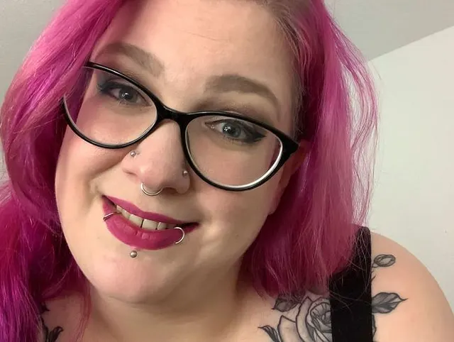 Lutsch das Sperma aus dem Kondom, Cuckold!