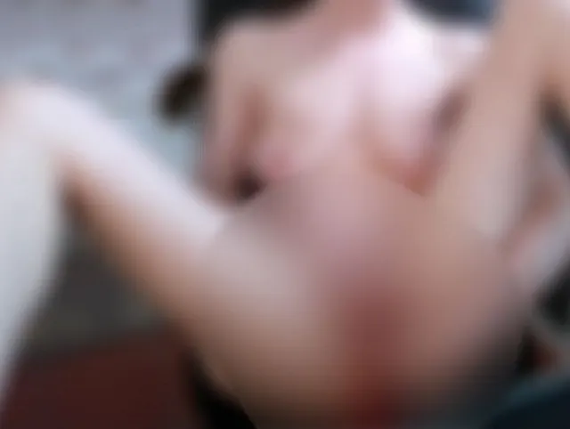 Ich finger meine Muschi und mache es mir mit einem vibrator