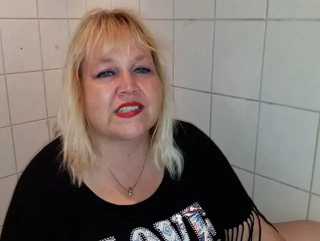 Blondes Pissen