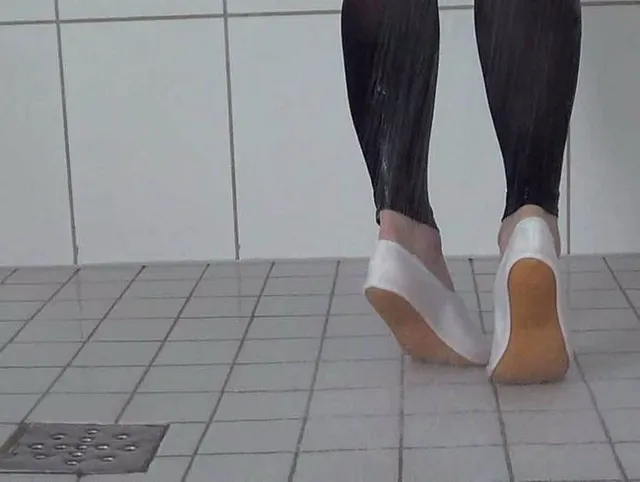 Auch Ballerinas brauchen eine Dusche