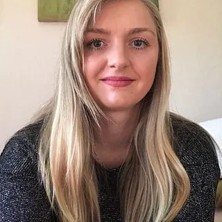 Profilbild von Tina Bee