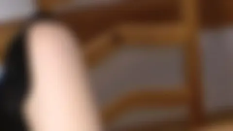 Ups!Lack Schlampe auf dem Tisch durchgefickt!
