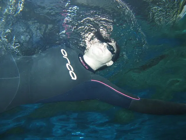 Geil im Glatt-Neopren Wetsuit