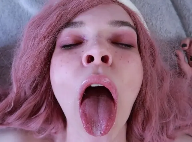 Deep Throat Fuck - Spermaexplosion im Hals
