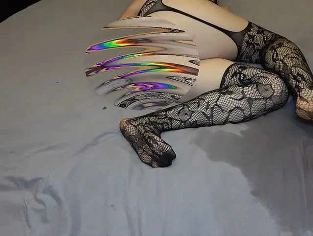 Dildo sprengt mein Arschloch und die Pussy