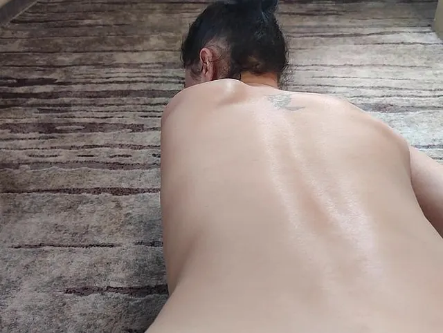 Anal Fingering und Anal Sex mit Schwarzhaarige