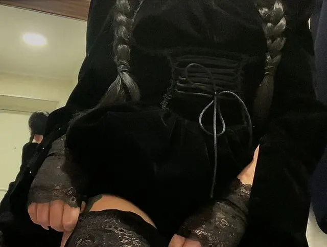 Goth Girl Gets Her Tight Ass Destroyed – Anal Creampie