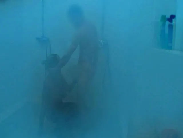 fremdmaul ficken nachts in der sauna dusche