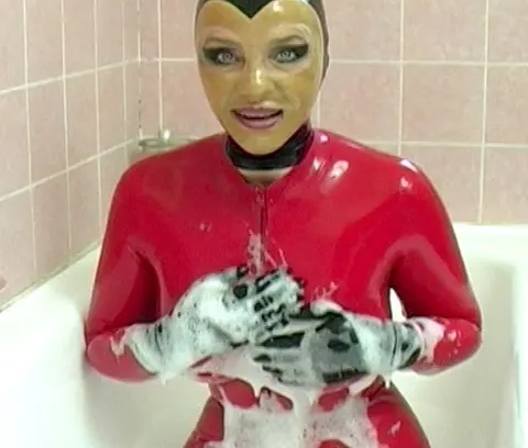 Baden in Latex