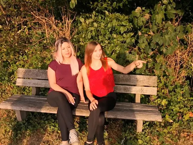 DOPPELFICKDATE MIT MAYA MAIBACH! Hart auf der Bank gefickt! | EVA BERG
