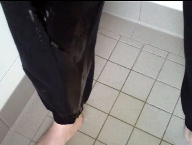 In Samt Legging pissen (Natursekt)