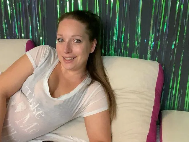 HalliHallo - Mein 1. Video stell mich vor !!!!