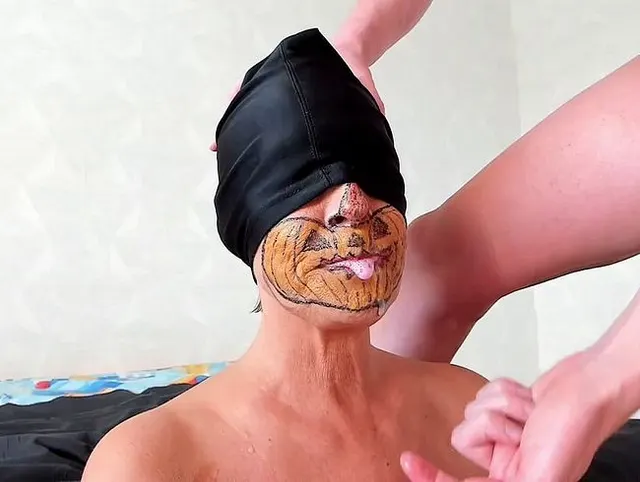 Oral Creampie, riesige Ladung, Stiefmutter und Stiefsohn