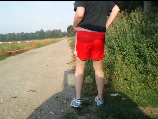 Outdoor am Mittellandkanal 1: Umziehen