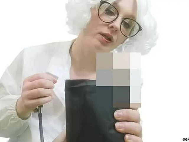 Die heilende Fotze von Krankenschwester Jessi
