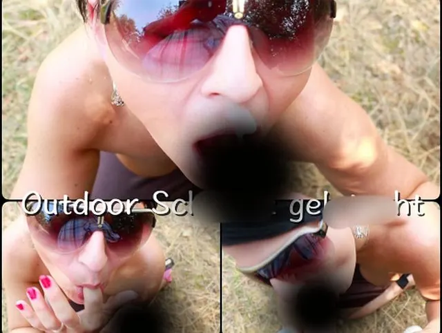 Outdoor Schwanz gelutscht und Sperma geschluckt