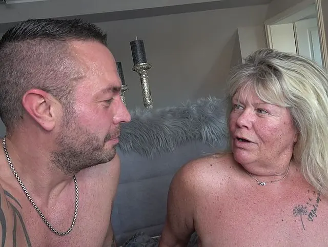 Fremdgegangen! Sperma Milf Fotze von Andy Star besamt.