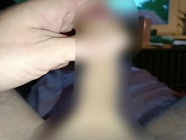 Ich hol mir einfach einen runter auf dem Sofa und lass es mir gut gehen