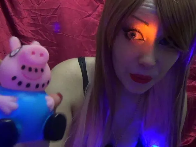 I will show you who you are pig!