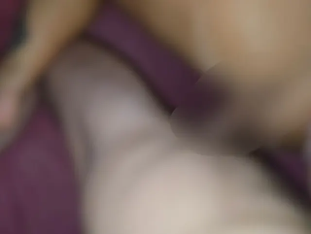 Sie spreizte ihre Beine mit ihrem Stiefsohn
