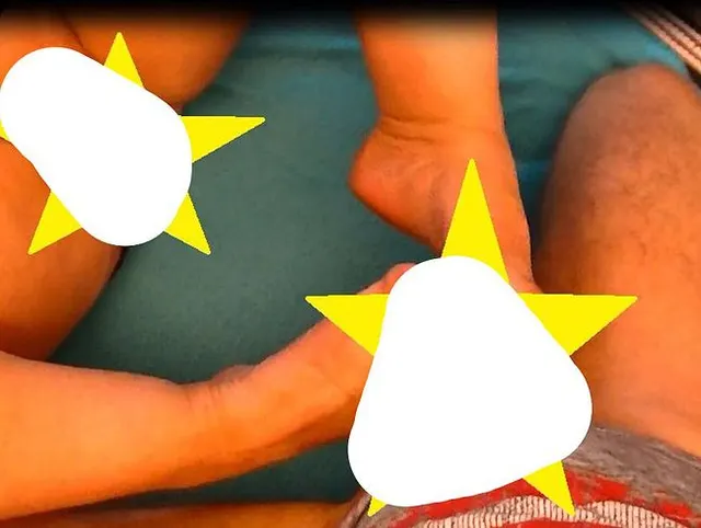 Footjob mit viel Oil und sicht auf meine Fotze